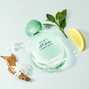 عطر زنانه خنک مناسب تابستان و روزهای گرم