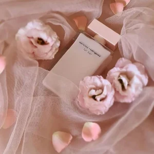 بهترین عطر زنانه ماندگار برای محل کار